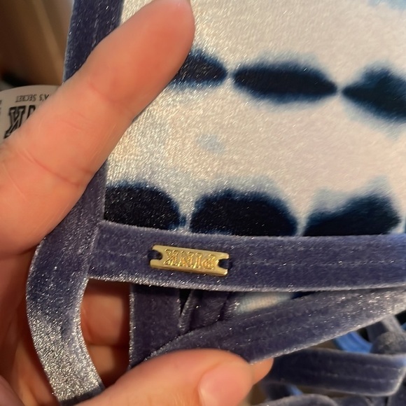 PINK BY VICTORIA SECRET BIKINI TOP​​​​​​​​ - Picture 7 of 7